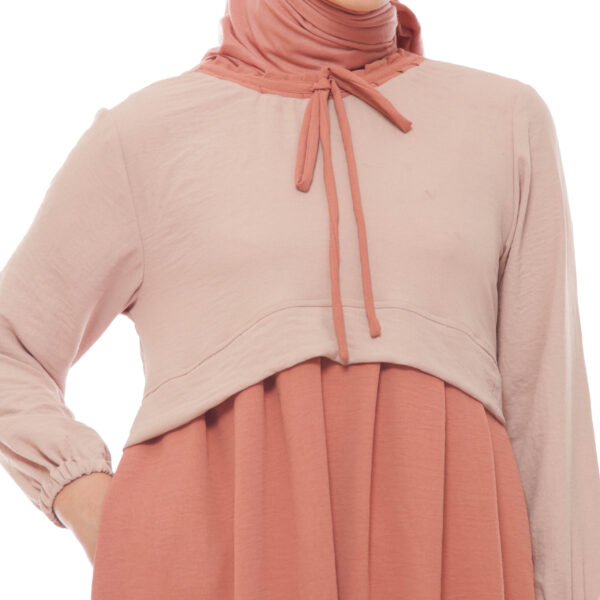 Dzellia - Daima Blouse