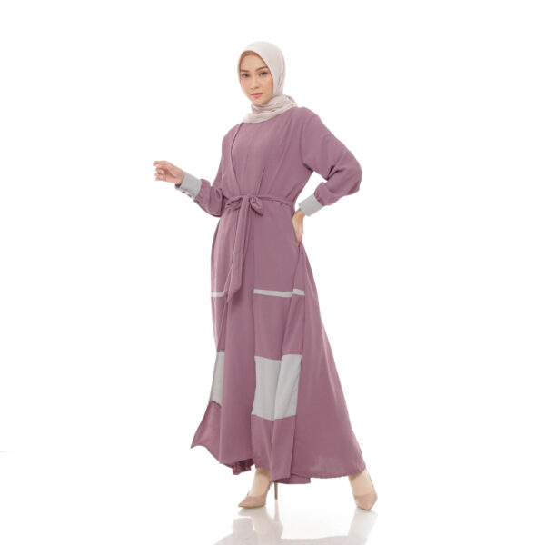 Dzellia-Fajrina Gamis